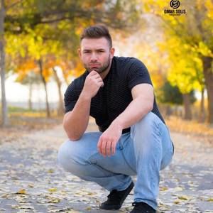 Meet your Posher, Aaron
